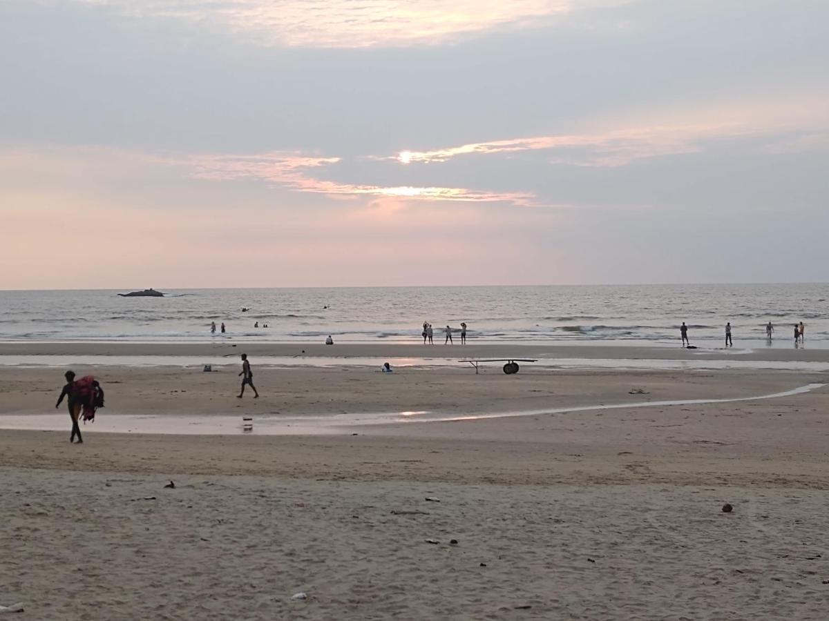 Отель Gundappa Cafe Gokarna Kudle Beach Экстерьер фото