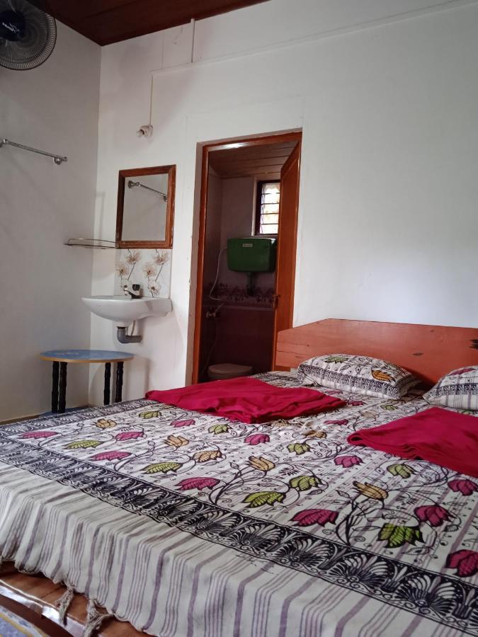 Gundappa Cafe Gokarna Kudle Beach Экстерьер фото