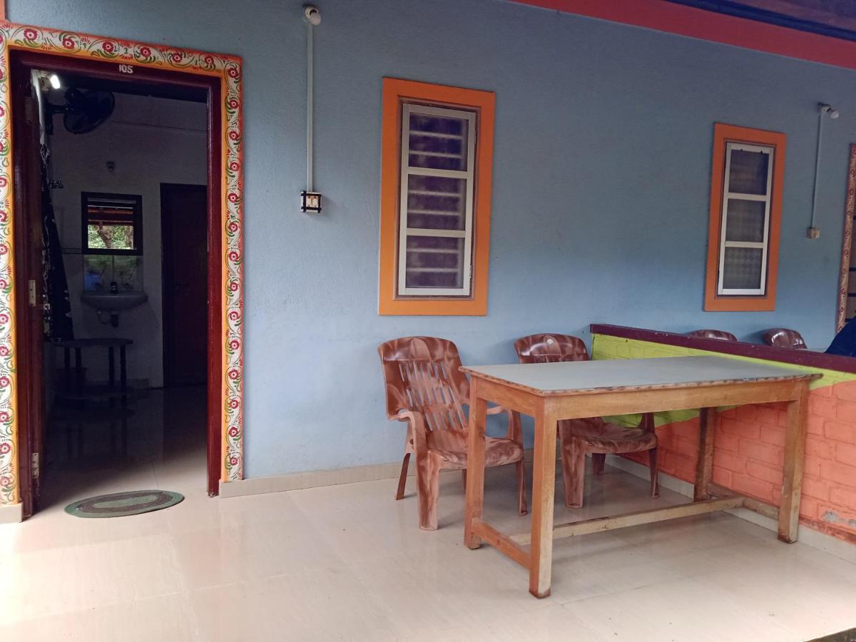 Gundappa Cafe Gokarna Kudle Beach Экстерьер фото