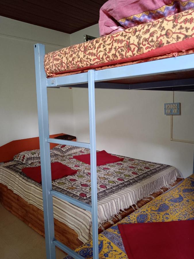Gundappa Cafe Gokarna Kudle Beach Экстерьер фото